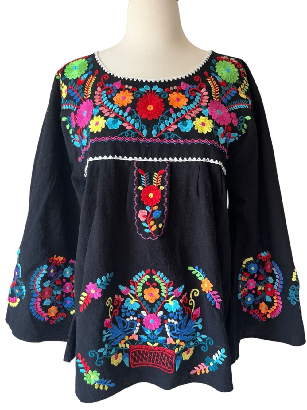 YZXDORWJ‎ Embroidered Mexican Peasant Bell Sleeve Blouse